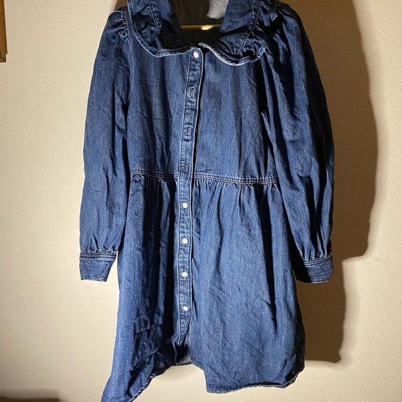✨LEVI’S DENIM DRESS✨